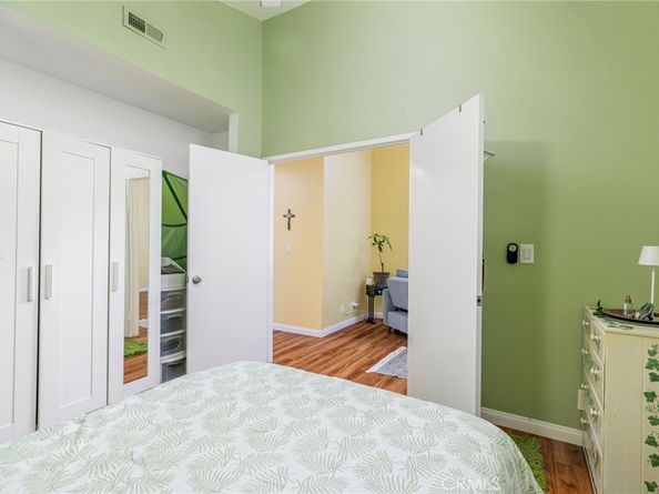 332 Mahogany Gln, Escondido CA 92026