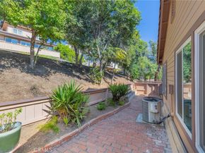 332 Mahogany Gln, Escondido CA 92026