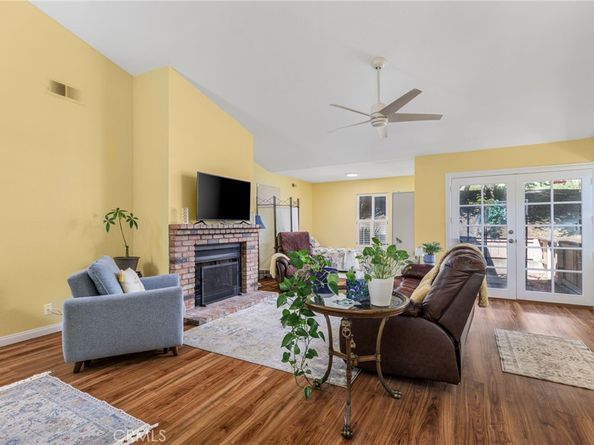 332 Mahogany Gln, Escondido CA 92026