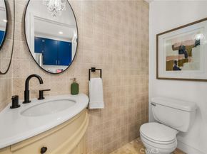 2500 Abbot Kinney Unit 10, Venice CA 90291