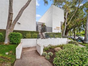 2500 Abbot Kinney Unit 10, Venice CA 90291