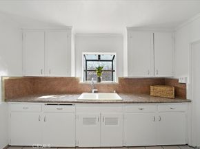 1745 College View Place, Los Angeles CA 90041