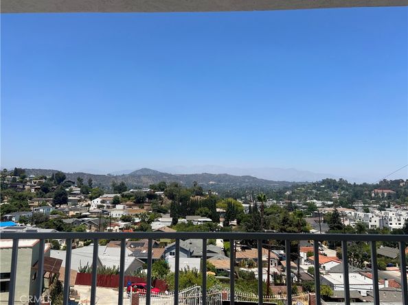 1745 College View Place, Los Angeles CA 90041