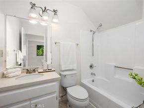 222 S Catalina Avenue 8, Pasadena CA 91106