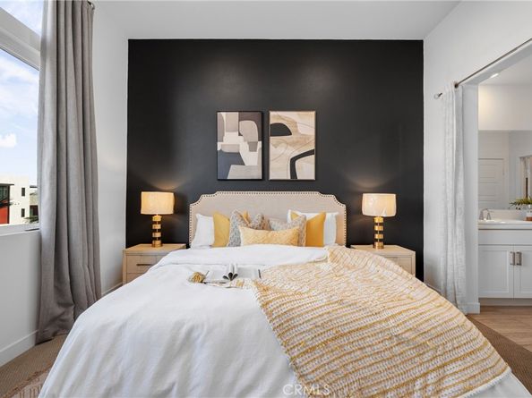 159 Waypoint, Tustin CA 92782