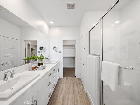 159 Waypoint, Tustin CA 92782