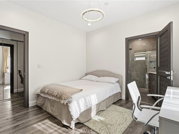 430 N Parish Place, Burbank CA 91506