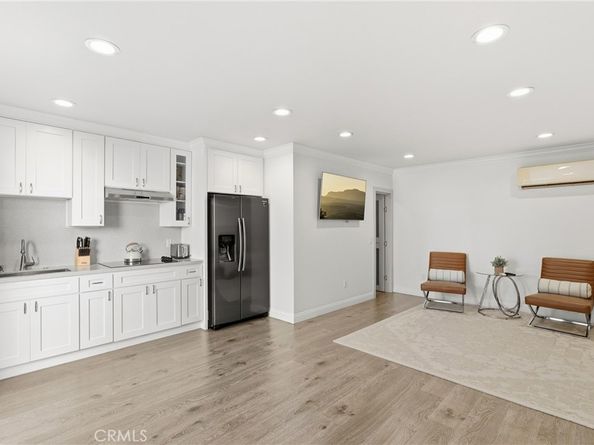 430 N Parish Place, Burbank CA 91506