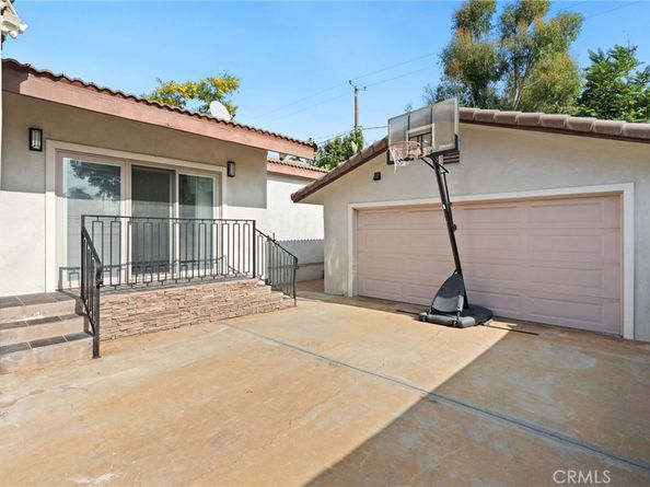 430 N Parish Place, Burbank CA 91506