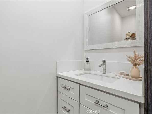 430 N Parish Place, Burbank CA 91506