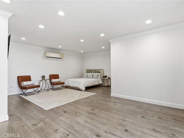 430 N Parish Place, Burbank CA 91506