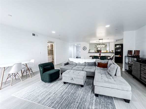 7249 Franklin Avenue 205, Hollywood Hills CA 90046