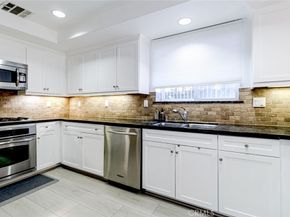 7249 Franklin Avenue 205, Hollywood Hills CA 90046