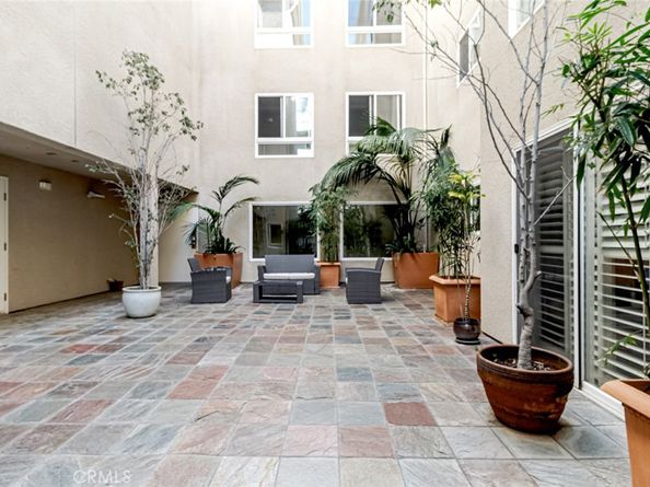 7249 Franklin Avenue 205, Hollywood Hills CA 90046