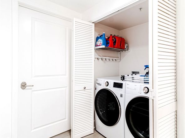 7249 Franklin Avenue 205, Hollywood Hills CA 90046