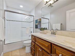 78 N Sierra Bonita Avenue 2, Pasadena CA 91106