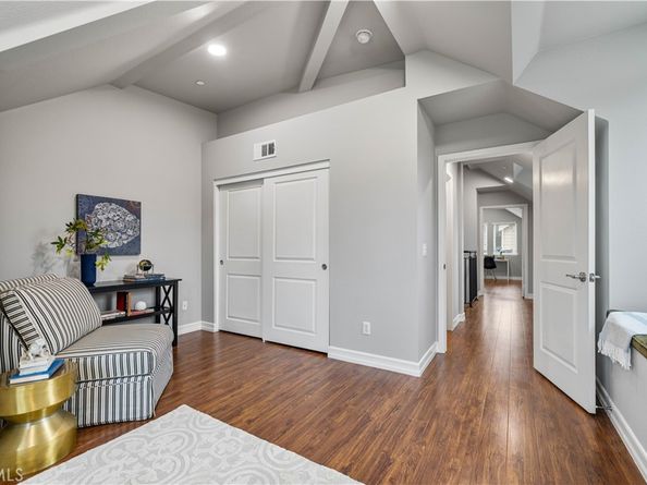 78 N Sierra Bonita Avenue 2, Pasadena CA 91106