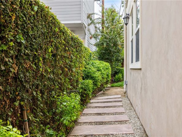 78 N Sierra Bonita Avenue 2, Pasadena CA 91106