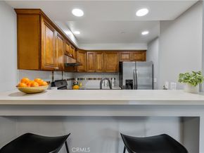 78 N Sierra Bonita Avenue 2, Pasadena CA 91106