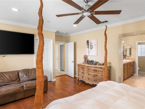 2459 Elden Avenue, Costa Mesa CA 92627