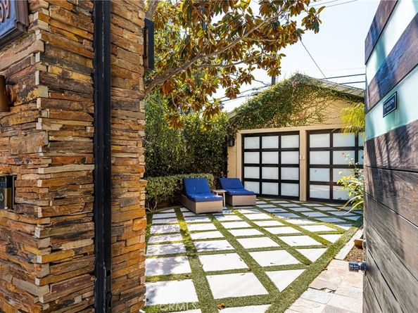 2459 Elden Avenue, Costa Mesa CA 92627