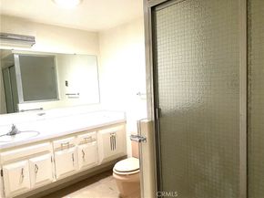 1621 Monterey Rd., M2-19H, Seal Beach CA 90740