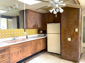 1621 Monterey Rd., M2-19H, Seal Beach CA 90740