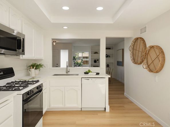 2039 E Fruit Street, Santa Ana CA 92701