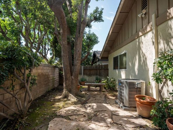 2039 E Fruit Street, Santa Ana CA 92701