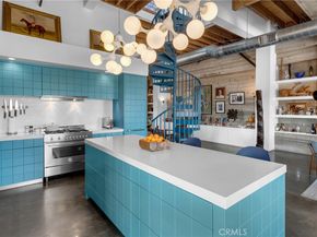 1100 E 3rd Street 201, Long Beach CA 90802