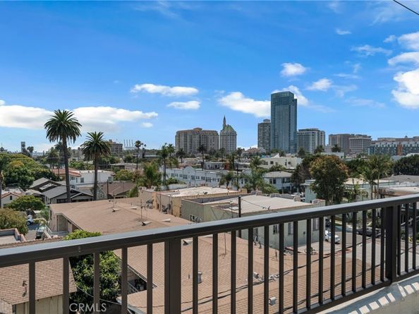 1100 E 3rd Street 201, Long Beach CA 90802