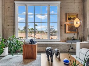 1100 E 3rd Street 201, Long Beach CA 90802