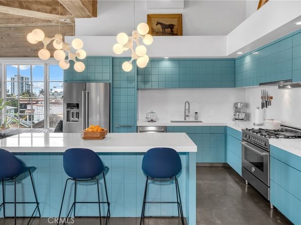 1100 E 3rd Street 201, Long Beach CA 90802
