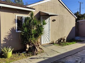2125 Rousselle Street, Santa Ana CA 92707