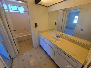 995 Amistad D, El Cajon CA 92019