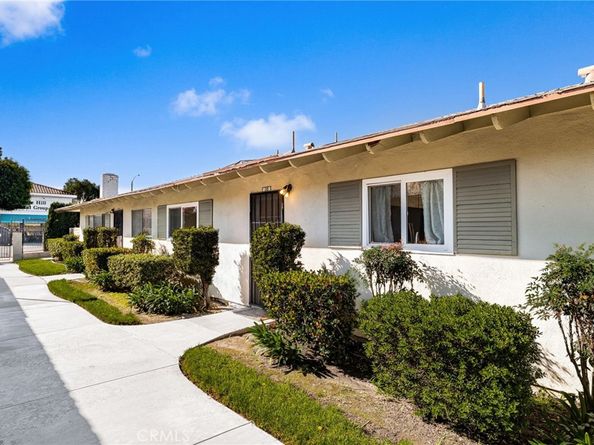 3139 E Chapman 3B, Orange CA 92869