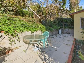 1421 Silver Lake Boulevard, Los Angeles CA 90026