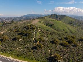 2772 N Blackburn A, Orange CA 92867