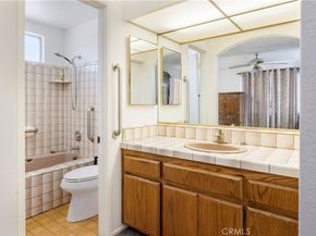 4429 Ladoga, Lakewood CA 90713