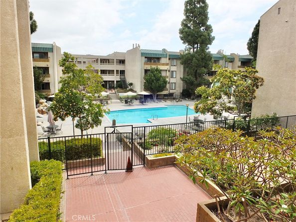12121 Centralia Street 206, Lakewood CA 90715