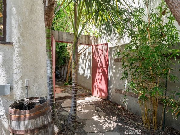 3325 S Pacific Avenue, San Pedro CA 90731