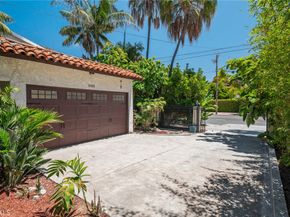 3325 S Pacific Avenue, San Pedro CA 90731