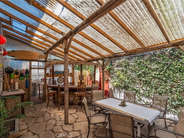 3325 S Pacific Avenue, San Pedro CA 90731