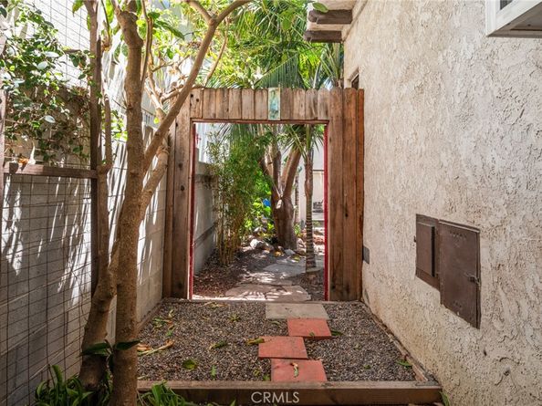 3325 S Pacific Avenue, San Pedro CA 90731