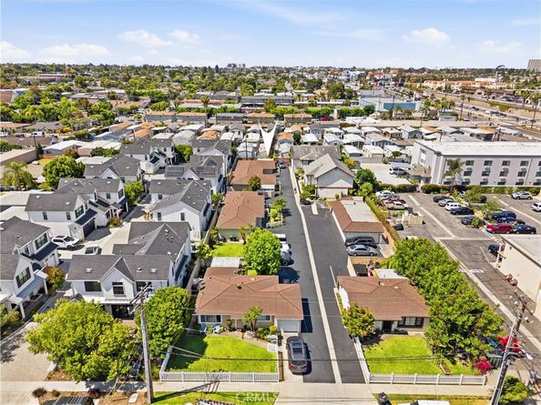 131 E 21st Street, Costa Mesa CA 92627