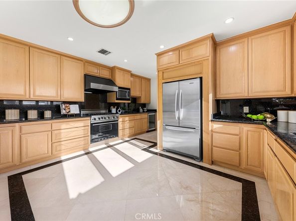 3277 Barhite Street, Pasadena CA 91107