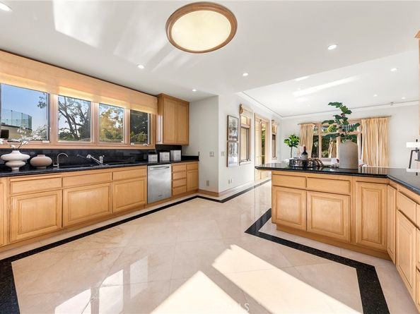 3277 Barhite Street, Pasadena CA 91107