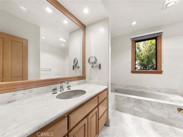 3277 Barhite Street, Pasadena CA 91107