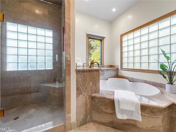 3277 Barhite Street, Pasadena CA 91107