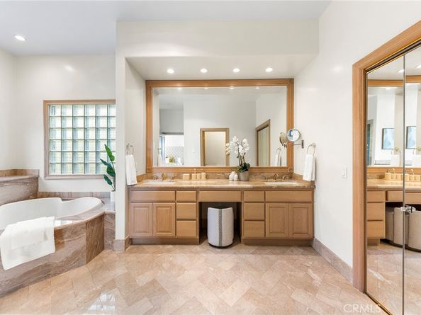 3277 Barhite Street, Pasadena CA 91107